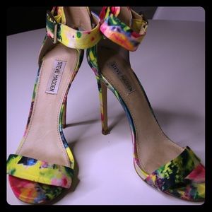Steve Madden Multi-Color Strap Sandals Sz 9